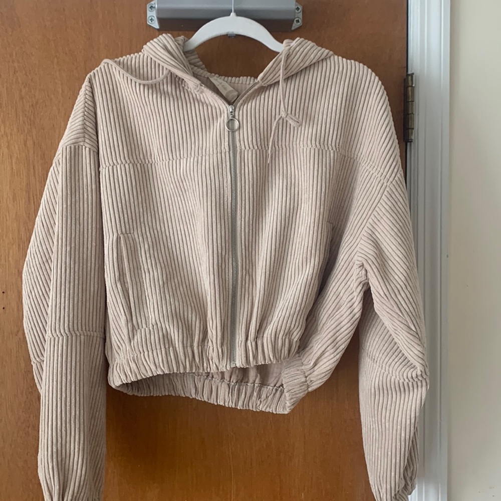 Altard State crop cream corduroy jacket w/hood size Large like new